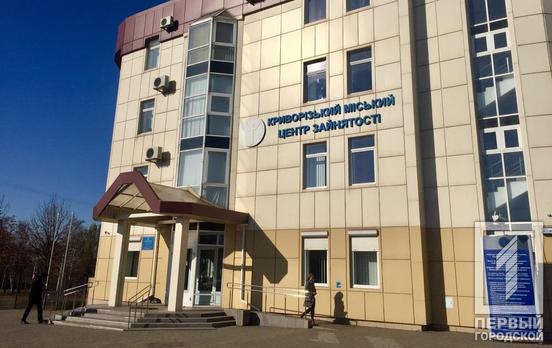 «Во время первого локдауна количество безработных доходило до трёх миллионов человек», – эксперты о ситуации в стране за минувший карантинный год