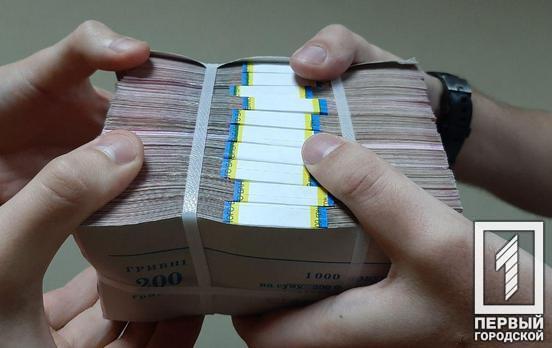 Врачи Днепропетровской области, которые контактируют с пациентами с коронавирусом, получат троекратные зарплаты, – заявление