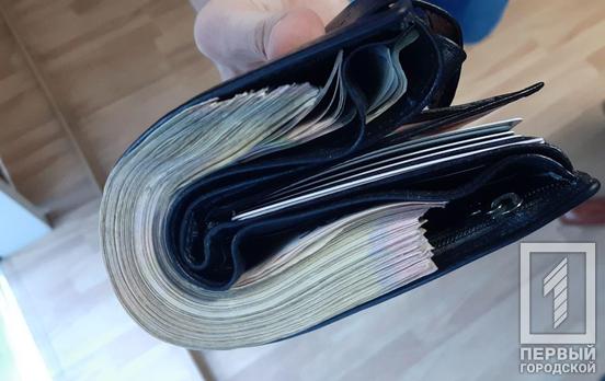 Правительство планирует позволить украинцам самостоятельно выбирать банк для получения зарплаты