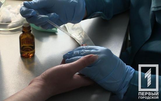 Для лечения больных коронавирусом китайские медики используют плазму крови выздоровевших людей