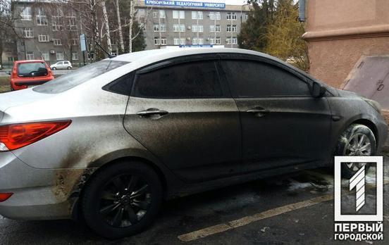 Правоохранители Кривого Рога открыли уголовное дело по факту поджога машины депутата горсовета Антона Петрухина