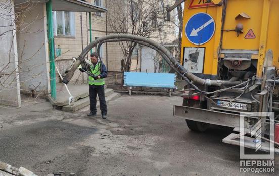 В Кривом Роге стартовали работы по ремонту дорог и тротуаров, – адреса