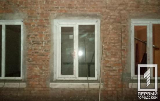 Спилили решётки с окон: в Кривом Роге вновь напали на офис волонтёрской организации