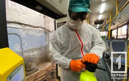 Для водителей и кондукторов коммунального транспорта в Кривом Роге не хватает масок для защиты от коронавируса