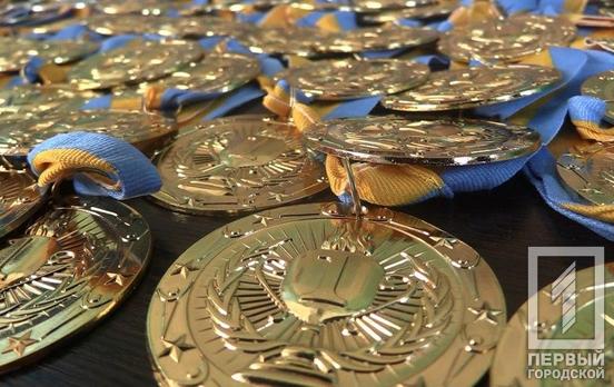 Владимир Зеленский назначил президентские стипендии спортсменам и тренеру из Кривого Рога