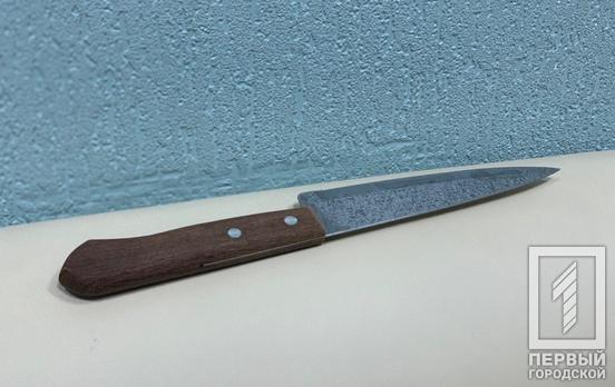 На улице в Кривом Роге подрезали молодого человека, он умер в «скорой»