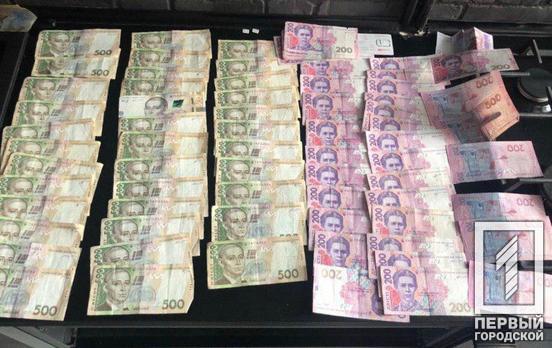 На Днепропетровщине мужчины обогатились более чем на 12 миллионов гривен на схеме по «продаже» несуществующих авто