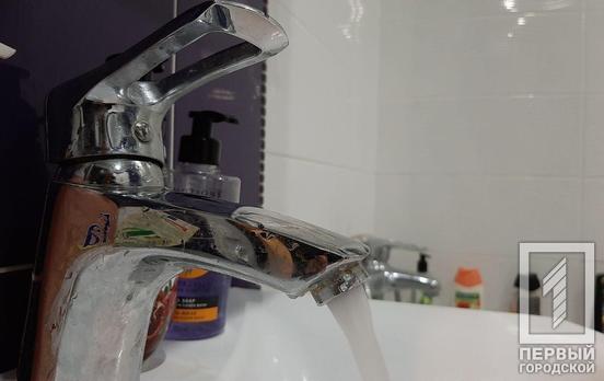 Аварийный ремонт трубопровода: кому в Кривом Роге стоит запастись водой