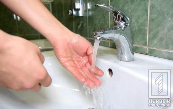 В Кривом Роге прорвало водопровод: кто остался без воды (адреса)