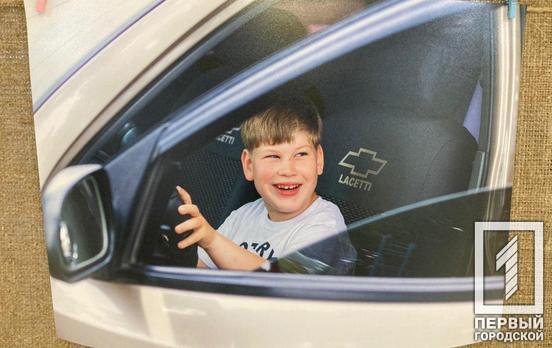 В Кривом Роге проходит фотовыставка, посвящённая семьям, воспитывающим детей с инвалидностью