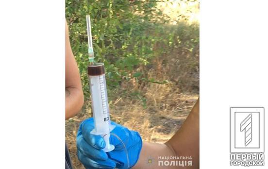 Торговал опием в лесу: в Кривом Роге полиция задержала наркосбытчика