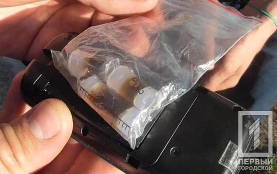 Продавал опий возле школы: в Кривом Роге полиция задержала наркоторговца