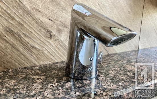 На время аварийных работ в Кривом Роге частично прекратили подачу воды, - адреса