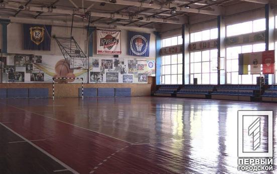 В одном из ВУЗов Кривого Рога открыли мемориалы в честь выдающихся преподавателей