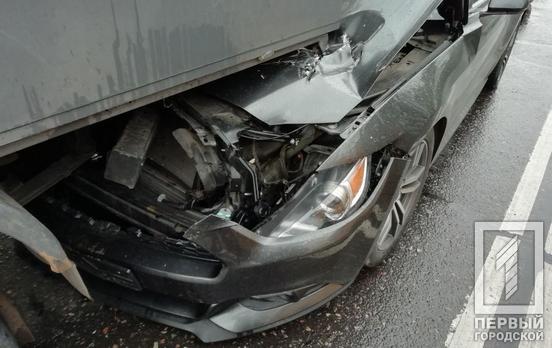 Пять машин в ряд: в Кривом Роге произошла масштабная авария