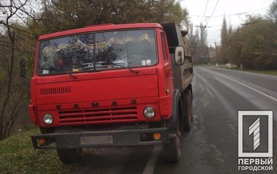В Кривом Роге патрульные задержали грузовик с металлоломом