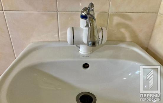 В Кривом Роге проводят срочные работы на трубопроводе: где временно приостановили подачу воды