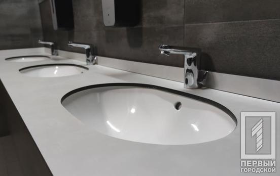 В Кривом Роге проводят ремонт на трубопроводах: где водоканал приостановил подачу воды