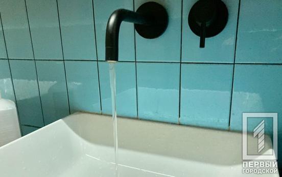 Неотложные ремонтные работы на трубопроводе: где водоканал устраняет неполадки в Кривом Роге