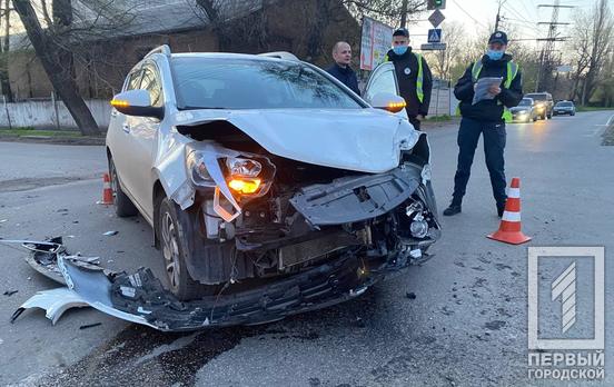 В Кривом Роге столкнулись Porsche и JAC