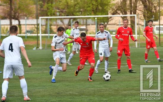 В футбольном дерби Кривого Рога «Горняк U-19» уступил сверстникам из «ДЮСШ 1 Кривбасс-84»