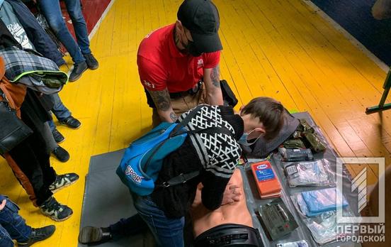 В Кривом Роге полицейские провели мастер-класс, приуроченный Международному дню защиты детей