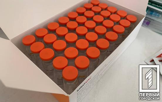 В Украине начался IV этап вакцинации от COVID-19: кого будут прививать