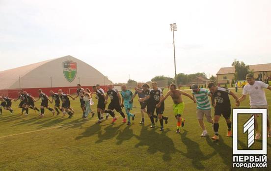 Футбольний клуб з Кривого Рогу «Кривбас-АТО» розгромив суперника з Херсону у матчі національного чемпіонату