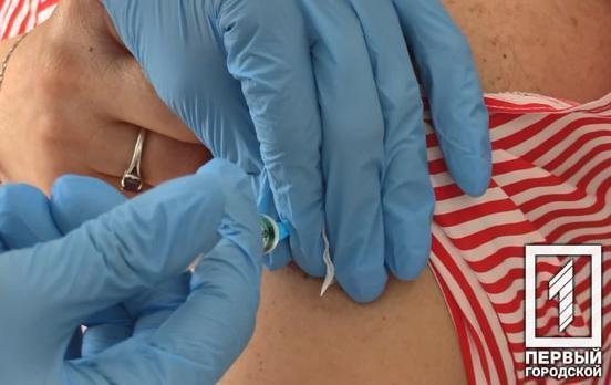 У Кривому Розі до Дня металурга будуть працювати сім пунктів масової вакцинації