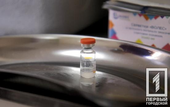 В Україні планують провести ревакцинацію від COVID-19 через рік, – МОЗ