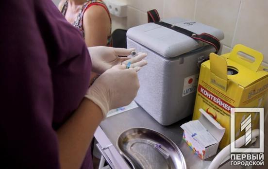 За добу в Кривому Розі від COVID-19 вакцинувалися майже дві тисячі людей