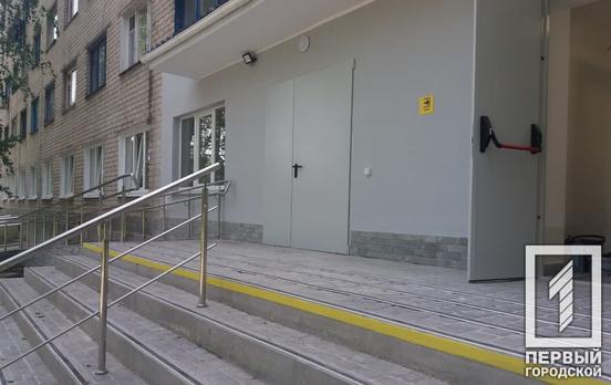 Роботи тривають: у Кривому Розі реалізують чотири проєкти з ремонту відділень міських лікарень і амбулаторій