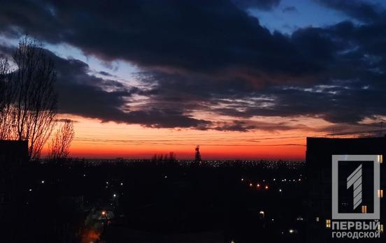 Розпочалась 32 доба протистояння окупантам: ніч пройшла відносно спокійно, хоч і не без сирен