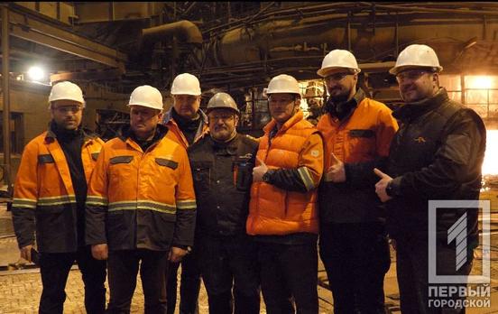 Керівництво «АрселорМіттал Кривий Ріг» і «Укрзалізниці» разом зустріли перші тонни виплавленого чавуну