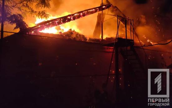 Вночі ворог атакував Криворізький район артилерійською зброєю, загинула жінка, ще п’ятеро людей поранені