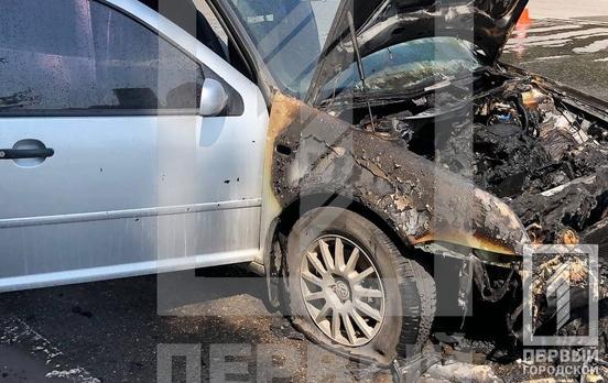 У Кривому Розі на заправці загорілася автівка