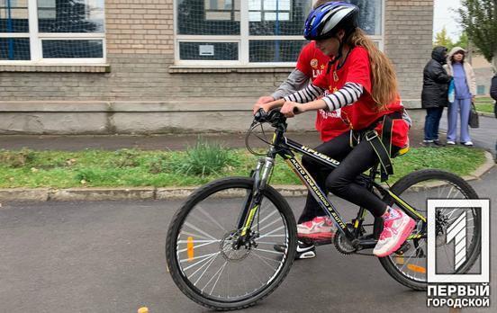 Для маленьких переселенців та їх батьків у Кривому Розі влаштували івент «Мама, тато, я – спортивна сім’я»