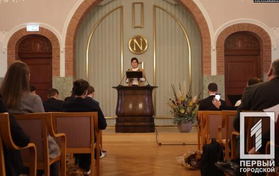 Премію Free Media Awards отримали дружина й донька криворізького журналіста Владислава Єсипенка, якого незаконно взяла в полон та судила окупаційна «влада» Криму