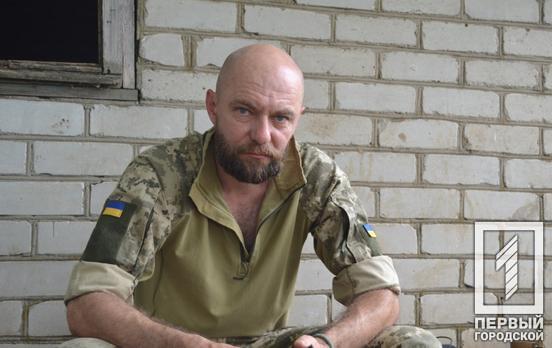 «Перемога буде за нами»: про тяжкі бої з окупантами й мужність наших воїнів розповів військовий з Криворізької танкової бригади