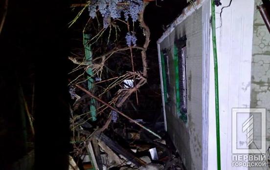 По Нікопольському району ворог випустив понад 50 снарядів з артилерії та «Градів» цієї ночі