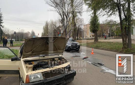 Не пропустив: в результаті аварії у Кривому Розі постраждали водій та двоє пасажирів