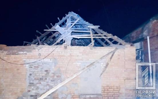 Майже пів сотні ворожих снарядів поцілили у міста й селища Нікопольського району Дніпропетровщини