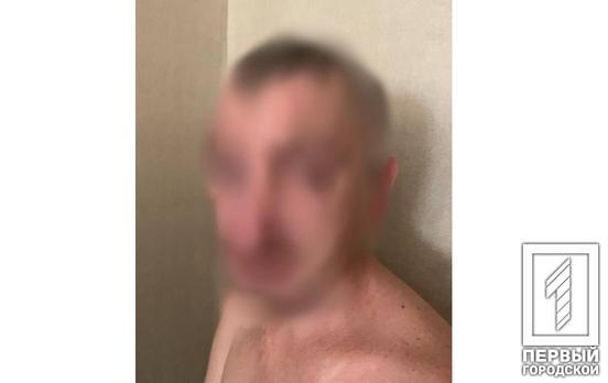 У Кривому Розі правоохоронці затримали чоловіка за вчинення домашнього насильства