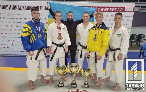 Шість почесних місць посіли криворізькі спортсмени на Чемпіонаті світу з традиційного карате