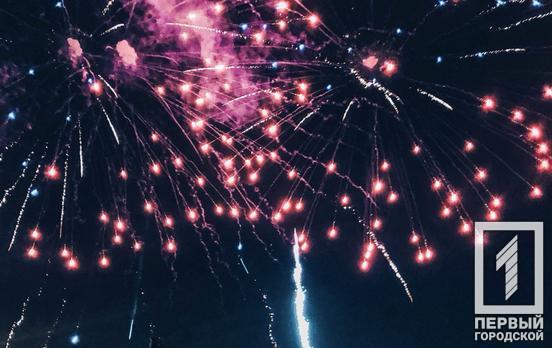 Більшість українців вважають, що після нашої перемоги у війні слід знов дозволити використання салютів та феєрверків, ‒ дослідження