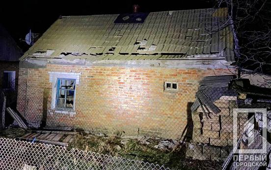 Щонайменше 10 разів ударили окупанти в ніч на 12 січня по Нікопольському району Дніпропетровщини