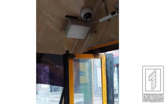 У маршрутках Кривого Рогу з’являються камери для фіксації проїзду пільговиків, – фотофакт