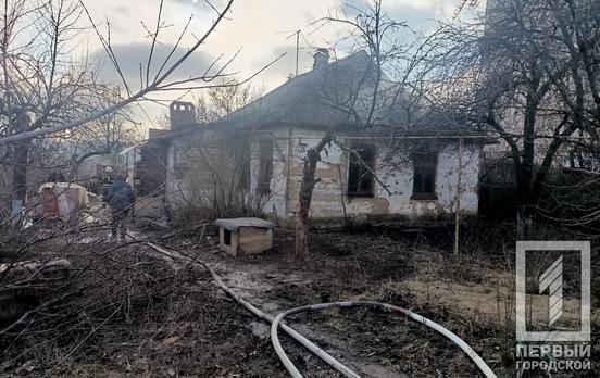 У Кривому Розі під час ліквідації пожежі рятувальники виявили бездиханне тіло чоловіка