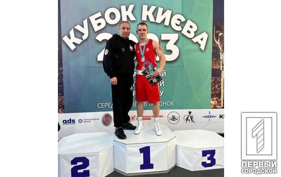 Криворізький боксер здобув перемогу на Відкритому кубку Києва