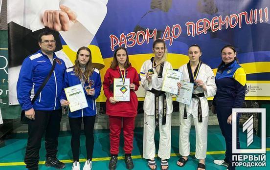 Спортсмени із Кривого Рогу привезли оберемок медалей з чемпіонатів з тхеквондо в Хмельницькому